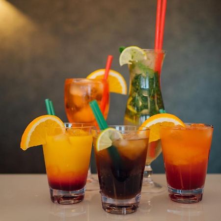 Wellness Relax - Luxusni Hotel Praha Bagian luar foto