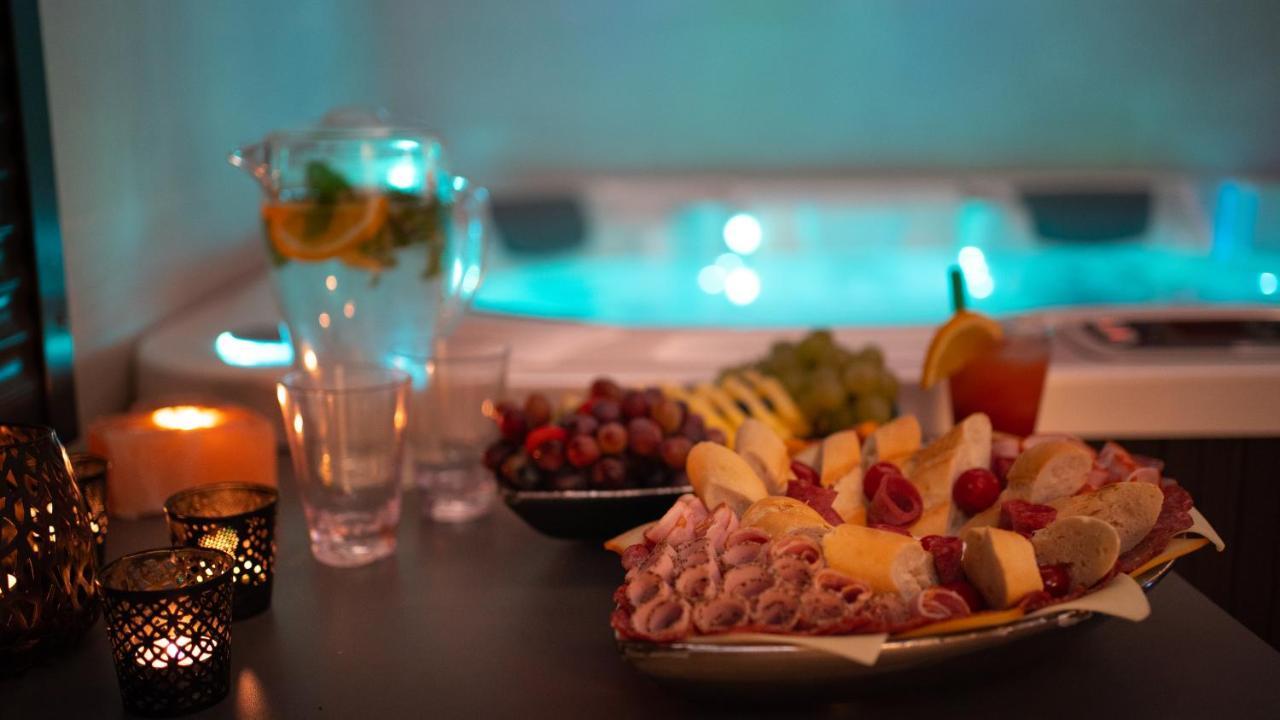 Wellness Relax - Luxusni Hotel Praha Bagian luar foto