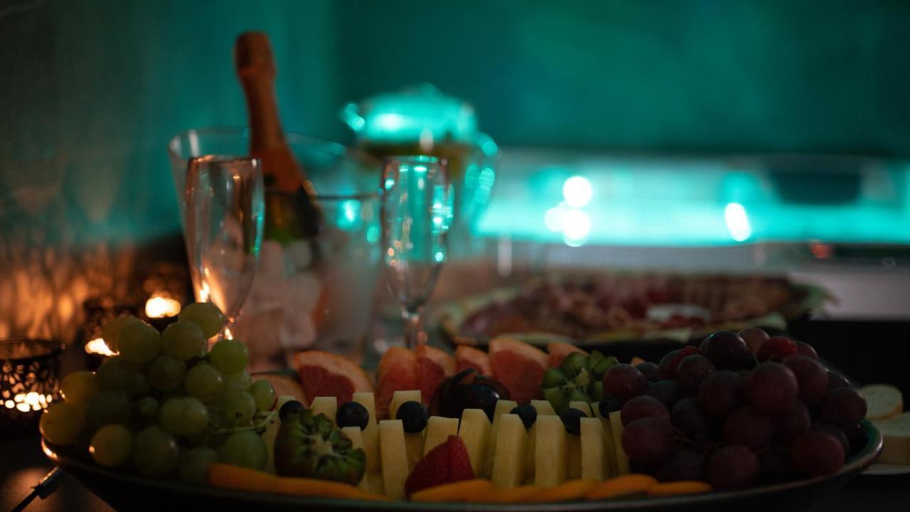 Wellness Relax - Luxusni Hotel Praha Bagian luar foto