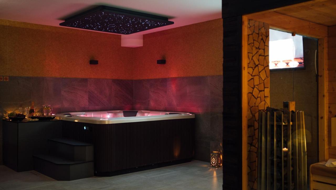 Wellness Relax - Luxusni Hotel Praha Bagian luar foto